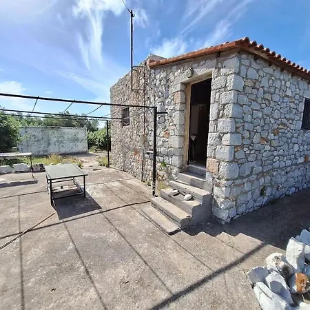 Dom wakacyjny εξοχική οικία 45τμ συν 12τμ εξτρα δωμάτιο Mína